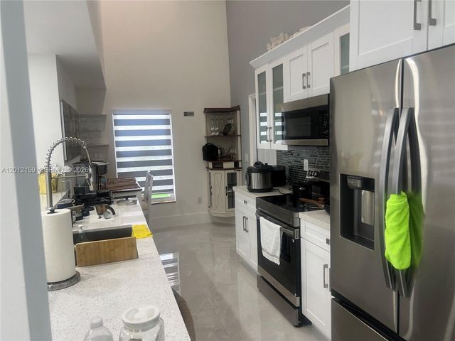 13595 SW 99th St, Miami, FL 33186