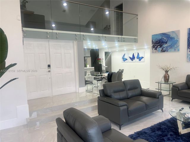 13595 SW 99th St, Miami, FL 33186
