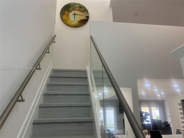 13595 SW 99th St, Miami, FL 33186