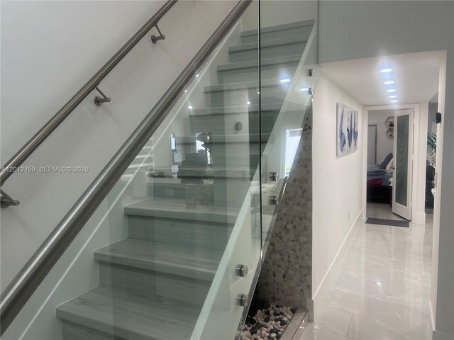 13595 SW 99th St, Miami, FL 33186