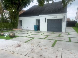 13595 SW 99th St, Miami, FL 33186