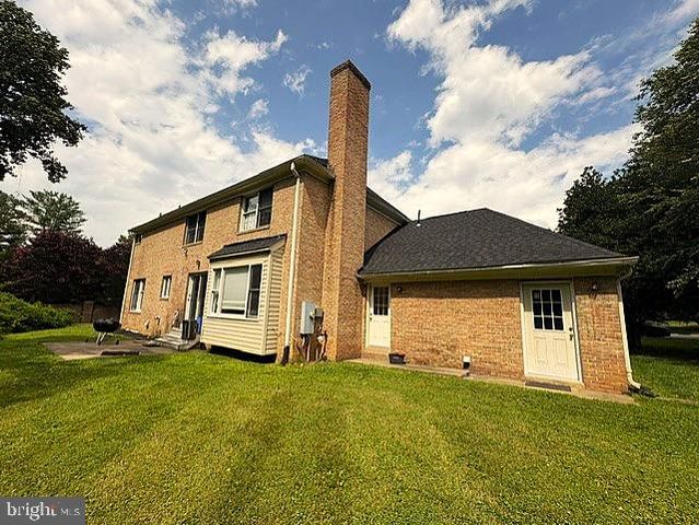 6367 LYNWOOD HILL RD, Mclean, VA 22101
