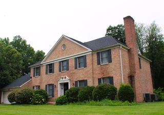 6367 LYNWOOD HILL RD, Mclean, VA 22101