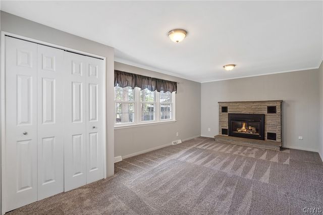 131 Sagamore Drive South, Clay, NY 13090