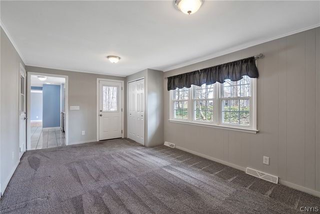 131 Sagamore Drive South, Clay, NY 13090