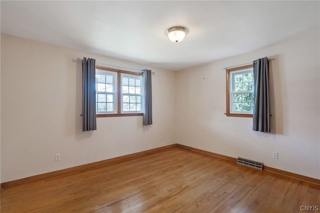 131 Sagamore Drive South, Clay, NY 13090