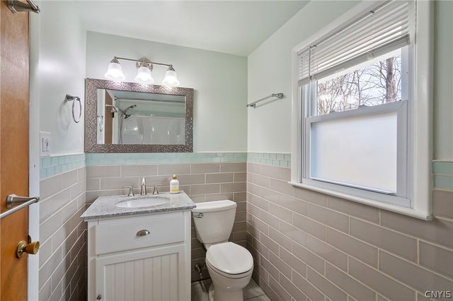 131 Sagamore Drive South, Clay, NY 13090