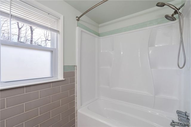 131 Sagamore Drive South, Clay, NY 13090