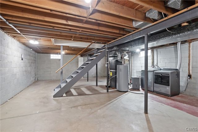 131 Sagamore Drive South, Clay, NY 13090