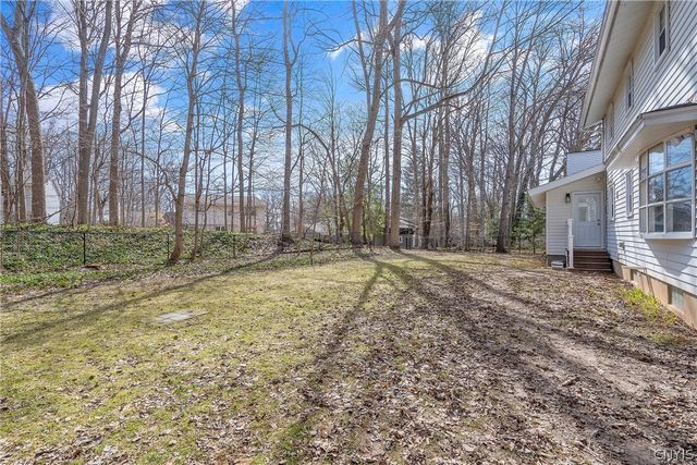 131 Sagamore Drive South, Clay, NY 13090