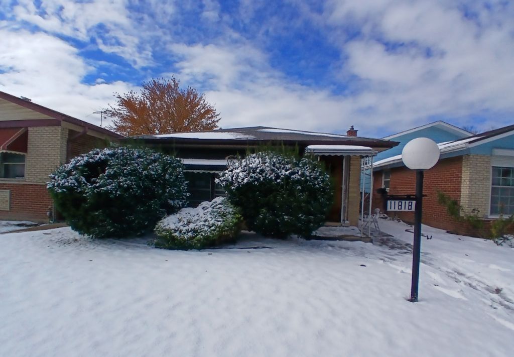 11818 S Justine Street, Chicago, IL 60643