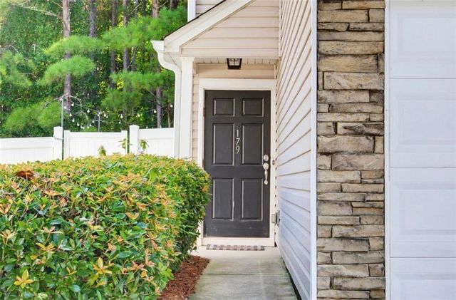179 Oak Grove Place, Acworth, GA 30102