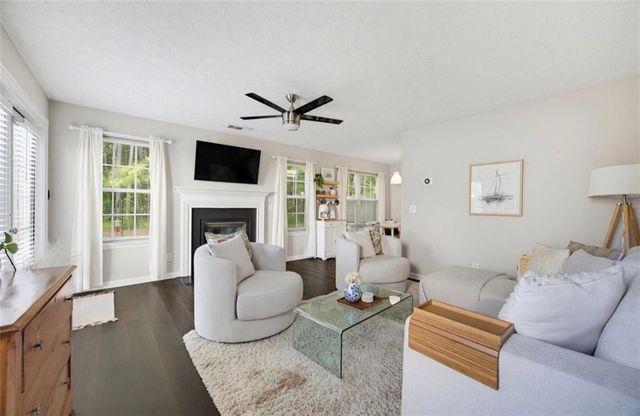 179 Oak Grove Place, Acworth, GA 30102