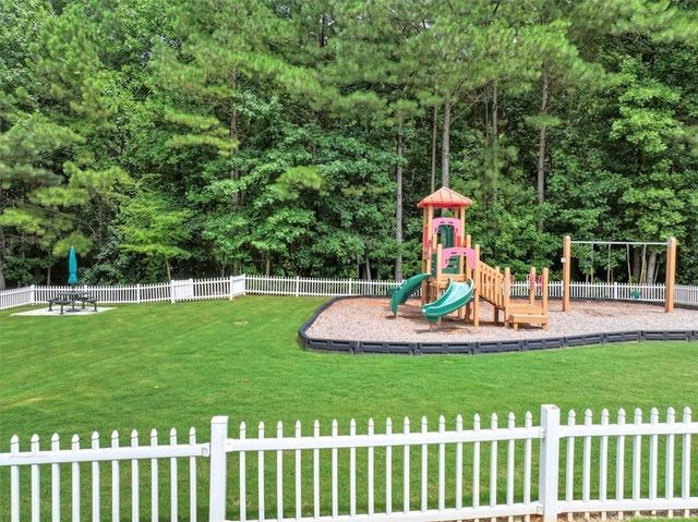 179 Oak Grove Place, Acworth, GA 30102