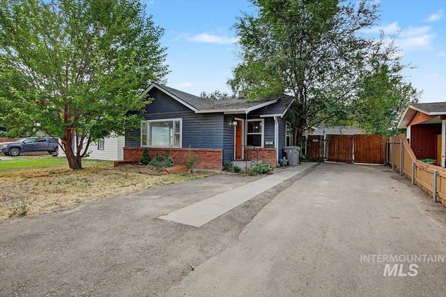 215 Shoshone, Nampa, ID 83651