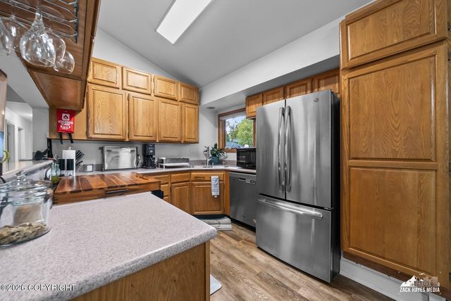3084 Bettles Bay Loop, Anchorage, AK 99515