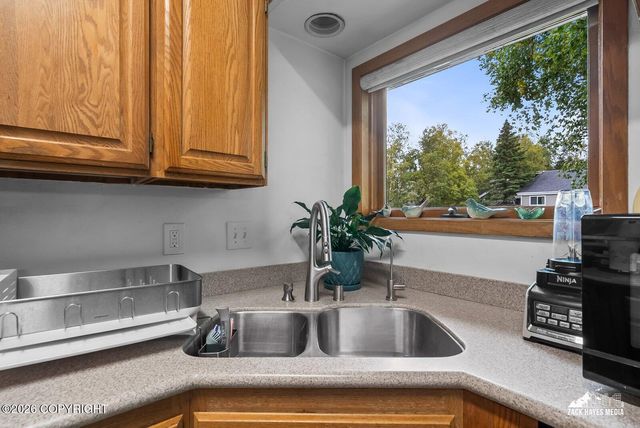 3084 Bettles Bay Loop, Anchorage, AK 99515