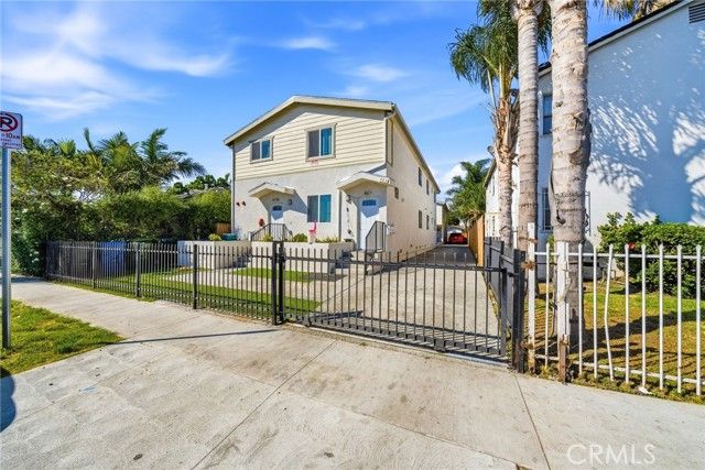 525 W 85th Street, Los Angeles, CA 90044