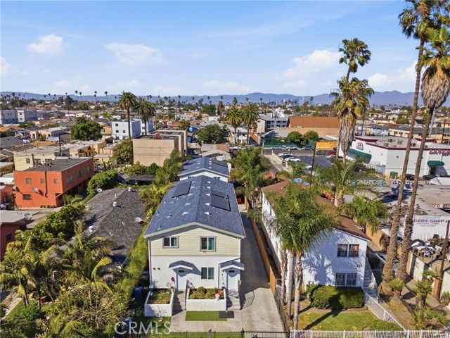 525 W 85th Street, Los Angeles, CA 90044