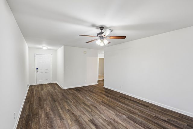 246 Senator Dr, Clarksville, TN 37042