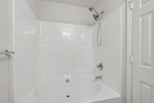 246 Senator Dr, Clarksville, TN 37042