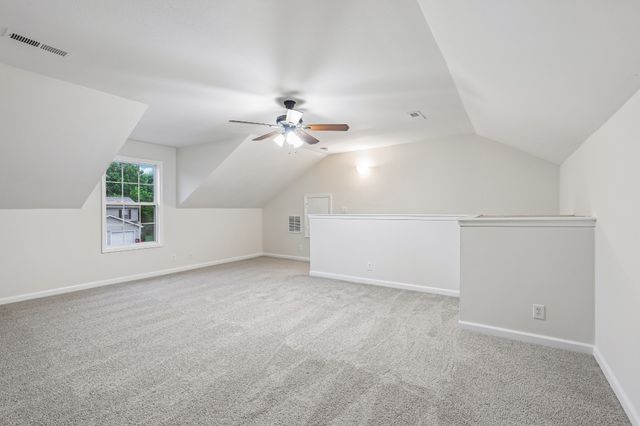 246 Senator Dr, Clarksville, TN 37042