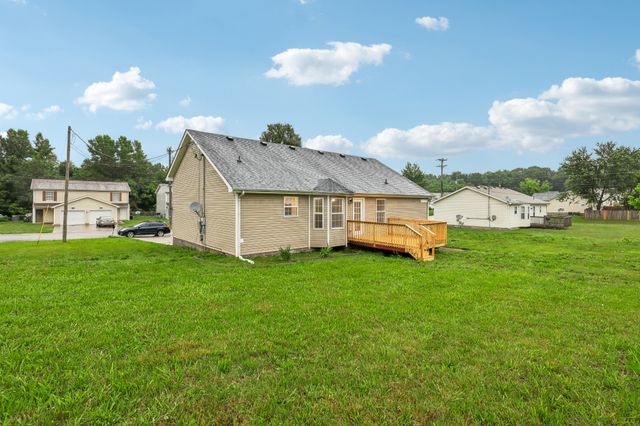 246 Senator Dr, Clarksville, TN 37042