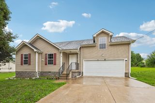 246 Senator Dr, Clarksville, TN 37042