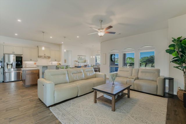 1861 Nature View LOOP, Driftwood, TX 78619