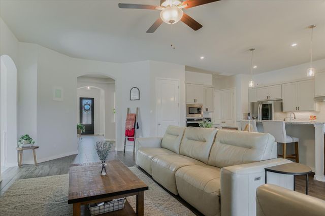 1861 Nature View LOOP, Driftwood, TX 78619
