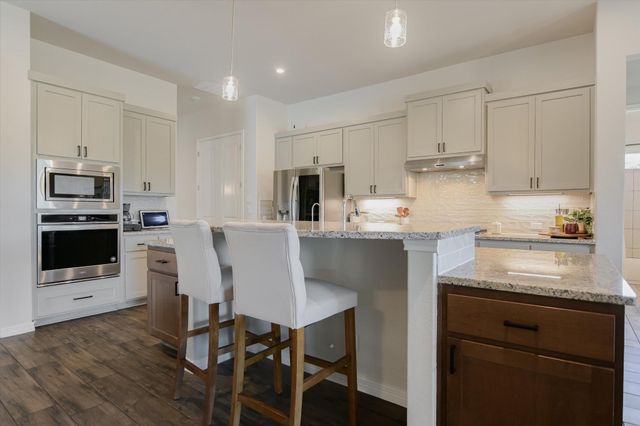 1861 Nature View LOOP, Driftwood, TX 78619