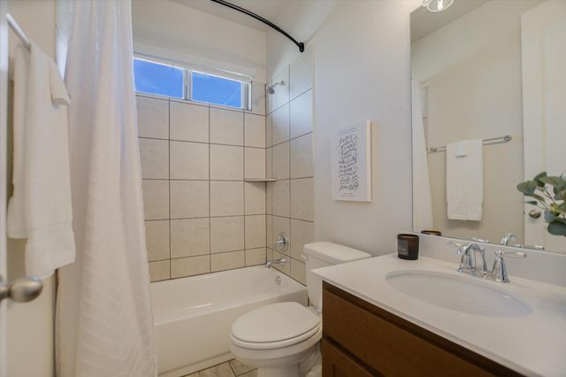 1861 Nature View LOOP, Driftwood, TX 78619