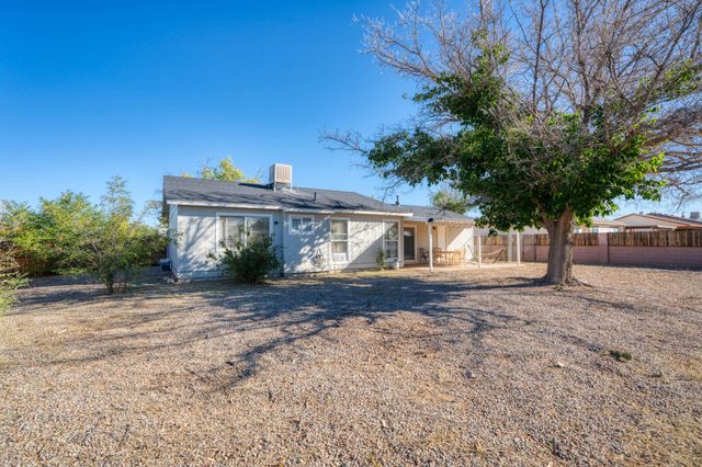 21 SOMMERSET Drive SE, Rio Rancho, NM 87124