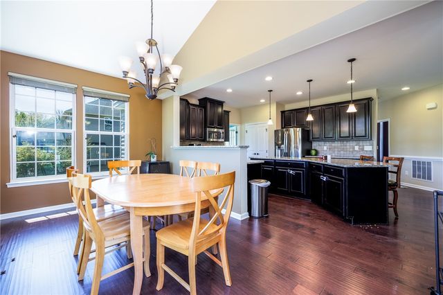 19 Whitley Court, Pittsford, NY 14534