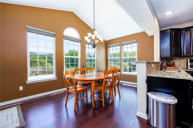 19 Whitley Court, Pittsford, NY 14534
