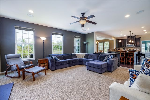 19 Whitley Court, Pittsford, NY 14534