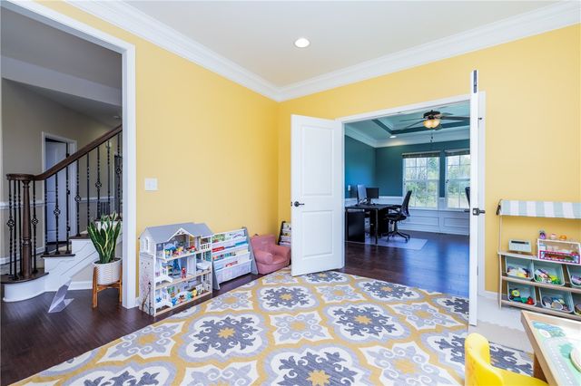19 Whitley Court, Pittsford, NY 14534