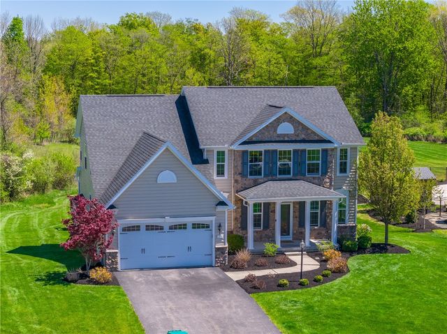 19 Whitley Court, Pittsford, NY 14534