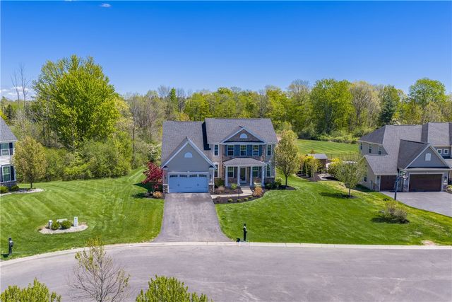 19 Whitley Court, Pittsford, NY 14534