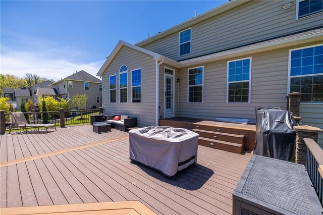 19 Whitley Court, Pittsford, NY 14534