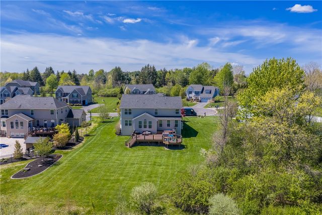 19 Whitley Court, Pittsford, NY 14534