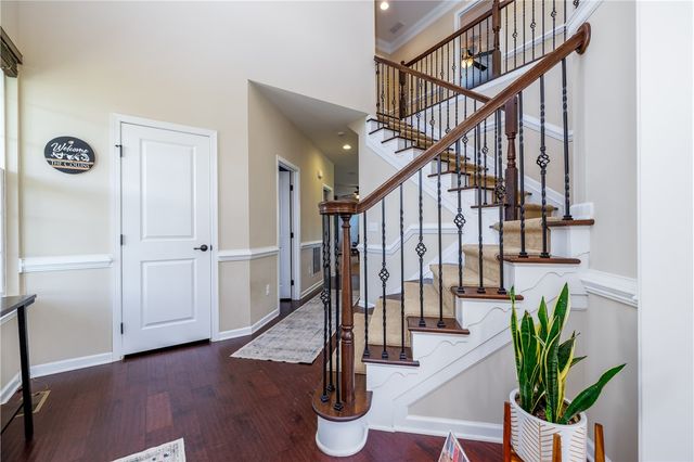 19 Whitley Court, Pittsford, NY 14534