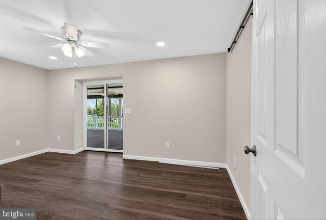 447 N JENNERSVILLE RD, Cochranville, PA 19330