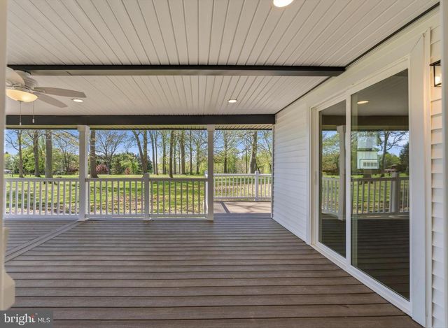 447 N JENNERSVILLE RD, Cochranville, PA 19330