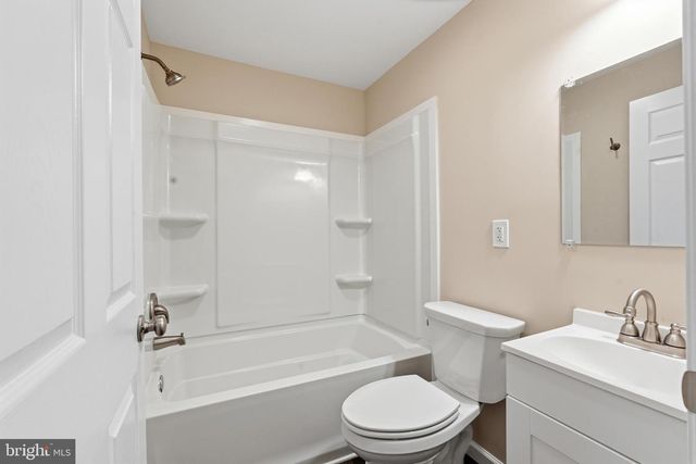 447 N JENNERSVILLE RD, Cochranville, PA 19330