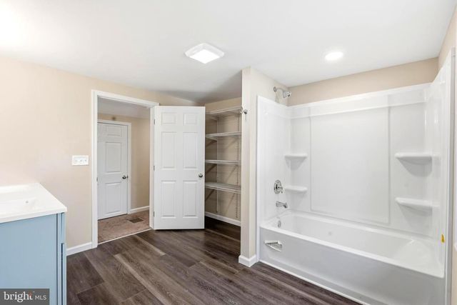 447 N JENNERSVILLE RD, Cochranville, PA 19330