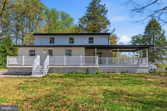447 N JENNERSVILLE RD, Cochranville, PA 19330