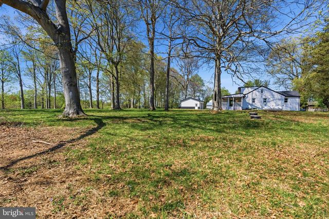 447 N JENNERSVILLE RD, Cochranville, PA 19330