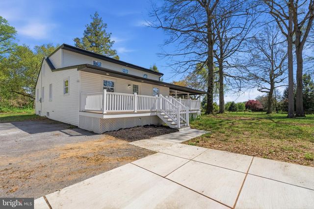 447 N JENNERSVILLE RD, Cochranville, PA 19330