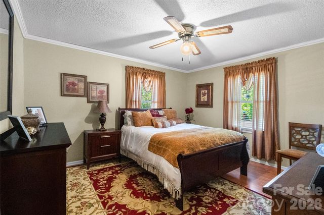 116 Live Oak Avenue, Belmont, NC 28012